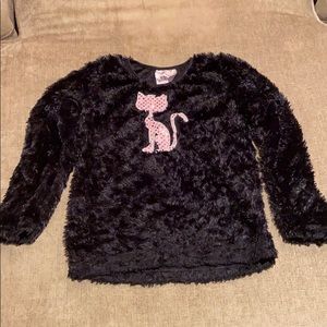 Black fluffy top girls Sz 6 with pink sequin cat